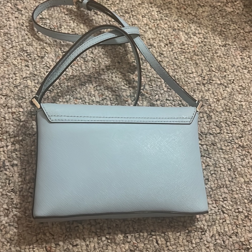 Hi , I’m clearing out my closet Kate spade , Michael KORS , and Coach purses